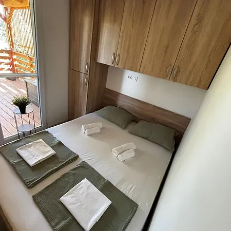 Mobile Olive Nest Feriehus Drage